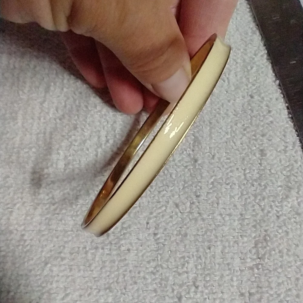Cream white bangle bracelet approx. 2.5 wide